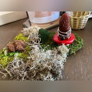 Handmade upside down toadstool mushroom ring holder 🍄